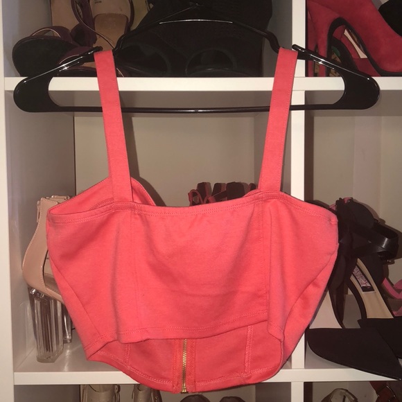 Top - Picture 2 of 2